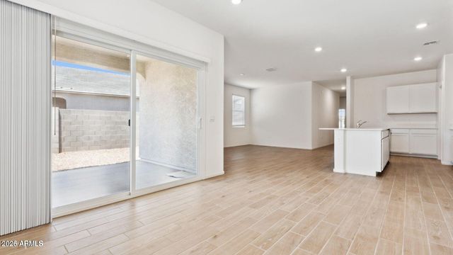 18357 W BUCKSKIN Trail, Wittmann, AZ 85361