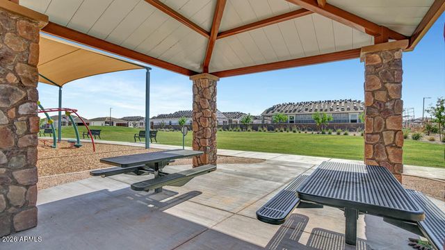 18357 W BUCKSKIN Trail, Wittmann, AZ 85361