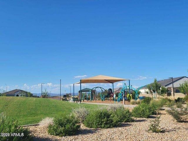 18357 W BUCKSKIN Trail, Wittmann, AZ 85361