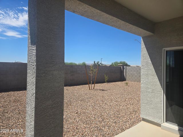 18357 W BUCKSKIN Trail, Wittmann, AZ 85361
