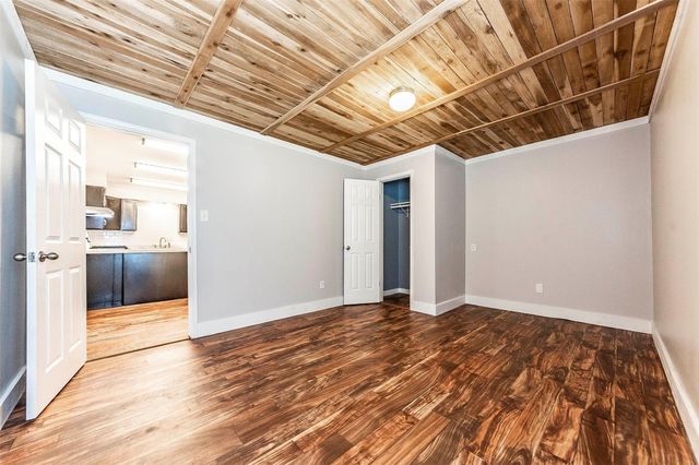 123 S Carroll Street, La Porte, TX 77571