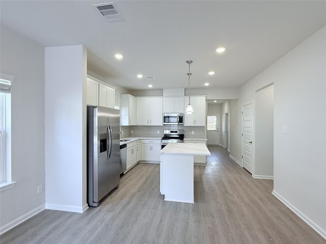 10260 Badger Run Ln, Magnolia, TX 77354