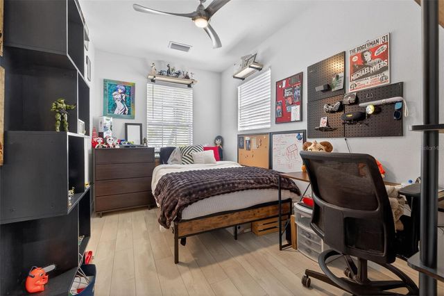 8718 PALISADES DRIVE, Tampa, FL 33615