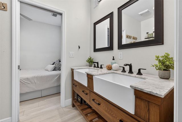 8718 PALISADES DRIVE, Tampa, FL 33615