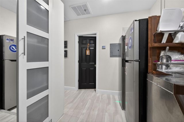 8718 PALISADES DRIVE, Tampa, FL 33615