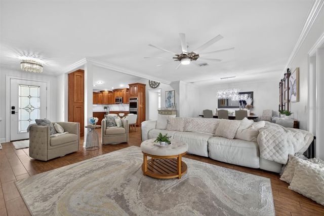 8718 PALISADES DRIVE, Tampa, FL 33615