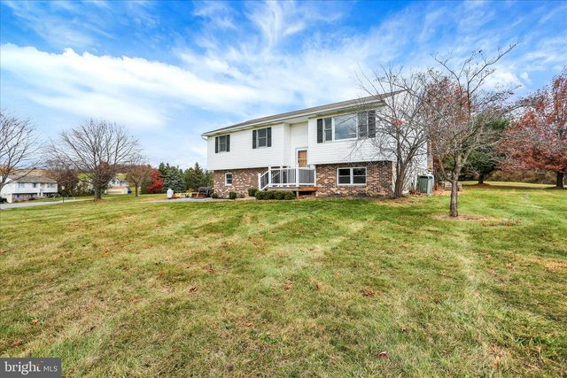 116 SONDAY DR, Bernville, PA 19506