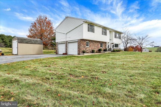 116 SONDAY DR, Bernville, PA 19506