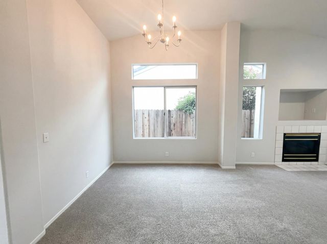 108 Austin Dr, Folsom, CA 95630