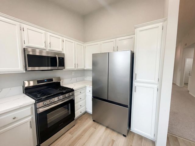 108 Austin Dr, Folsom, CA 95630