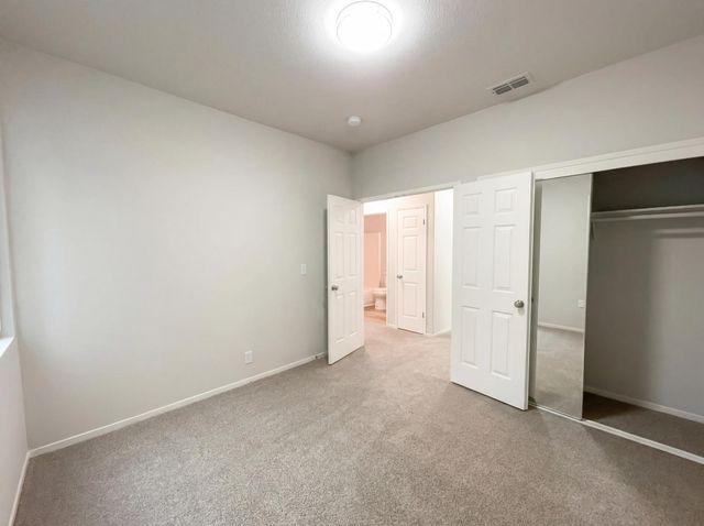 108 Austin Dr, Folsom, CA 95630