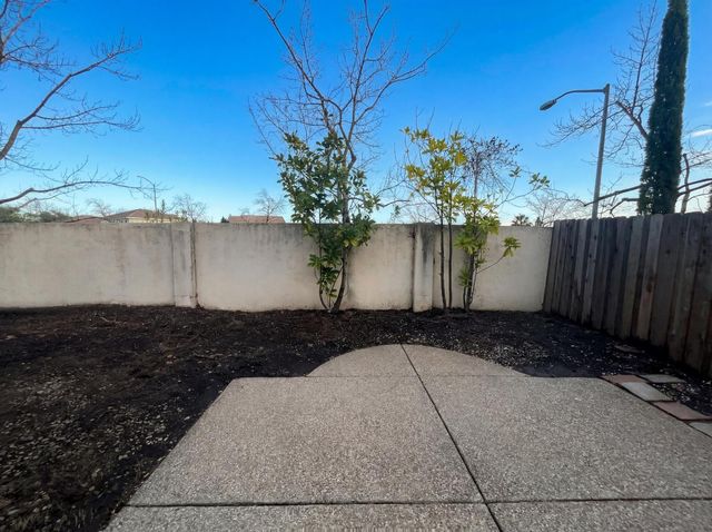 108 Austin Dr, Folsom, CA 95630