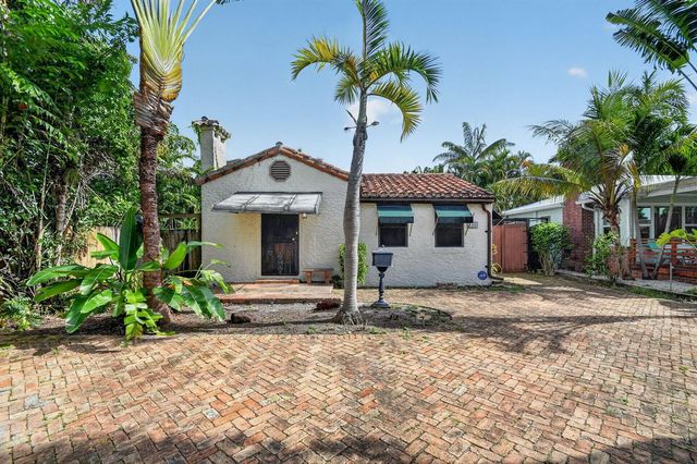 109 George Bush Boulevard, Delray Beach, FL 33444