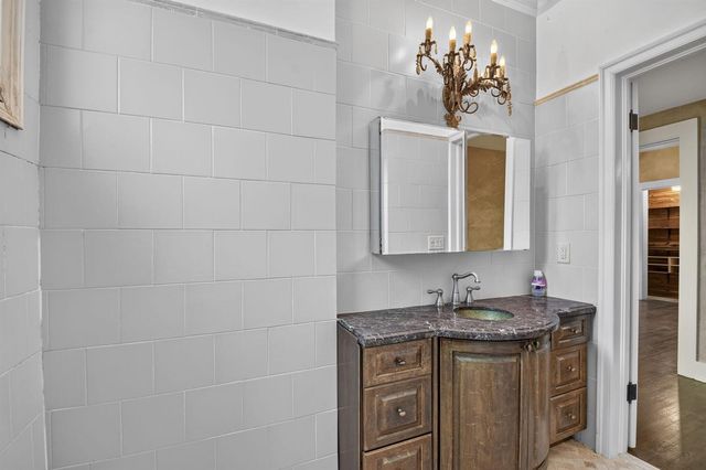 109 George Bush Boulevard, Delray Beach, FL 33444
