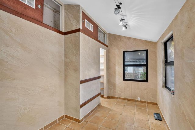 109 George Bush Boulevard, Delray Beach, FL 33444