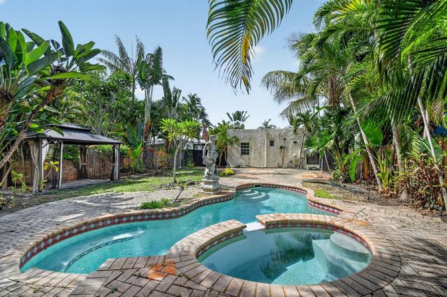 109 George Bush Boulevard, Delray Beach, FL 33444