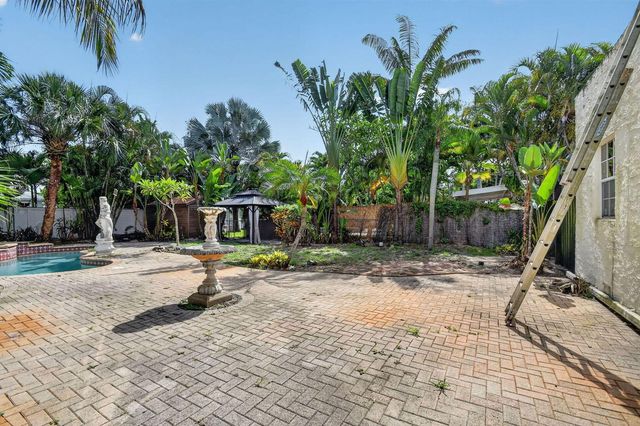 109 George Bush Boulevard, Delray Beach, FL 33444