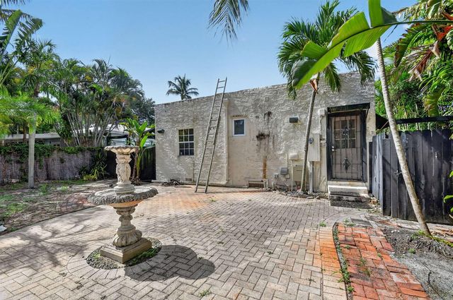 109 George Bush Boulevard, Delray Beach, FL 33444