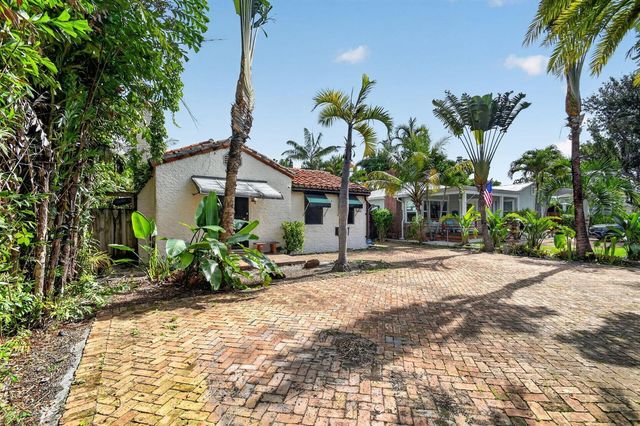 109 George Bush Boulevard, Delray Beach, FL 33444