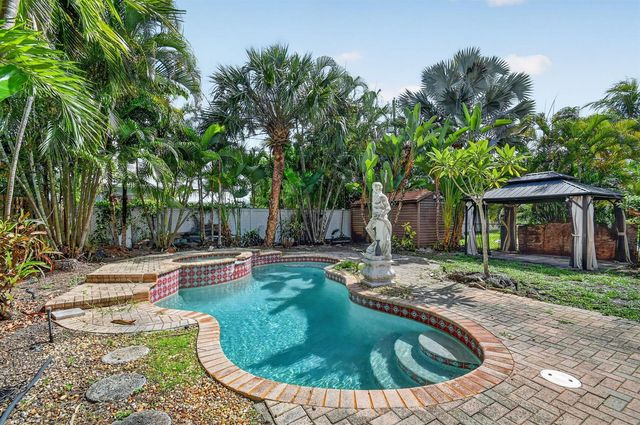 109 George Bush Boulevard, Delray Beach, FL 33444