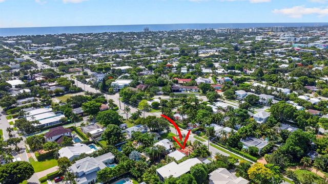 109 George Bush Boulevard, Delray Beach, FL 33444