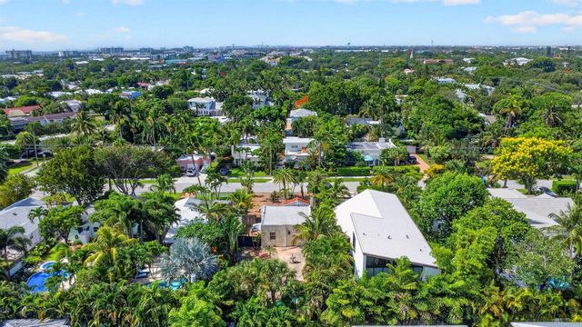 109 George Bush Boulevard, Delray Beach, FL 33444