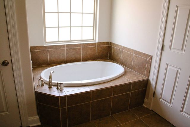 223 Sydney Dr, Goodlettsville, TN 37072