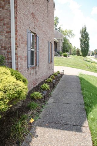 223 Sydney Dr, Goodlettsville, TN 37072