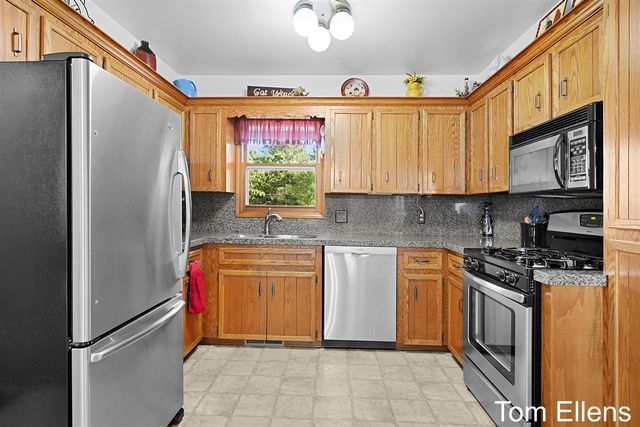 2945 Rolling Hills Court, Hudsonville, MI 49426