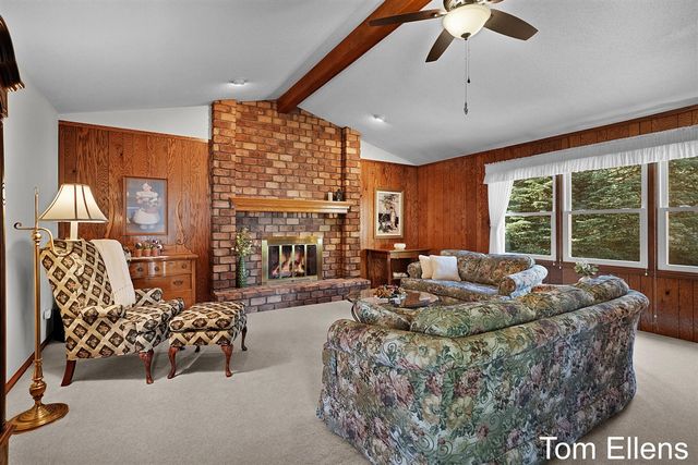 2945 Rolling Hills Court, Hudsonville, MI 49426