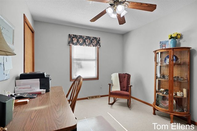 2945 Rolling Hills Court, Hudsonville, MI 49426