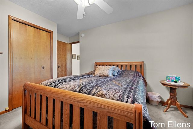 2945 Rolling Hills Court, Hudsonville, MI 49426