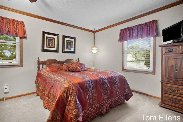 2945 Rolling Hills Court, Hudsonville, MI 49426