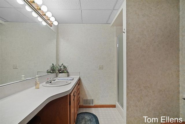 2945 Rolling Hills Court, Hudsonville, MI 49426