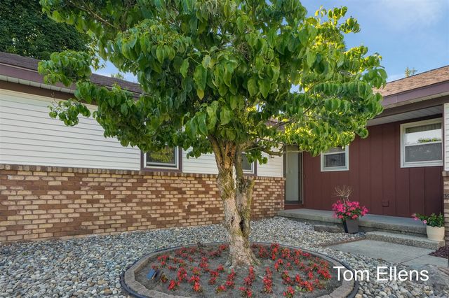 2945 Rolling Hills Court, Hudsonville, MI 49426