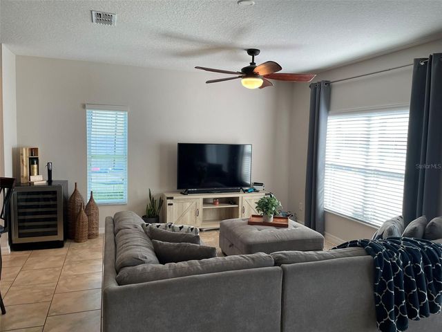 9886 LENOX STREET, Clermont, FL 34711