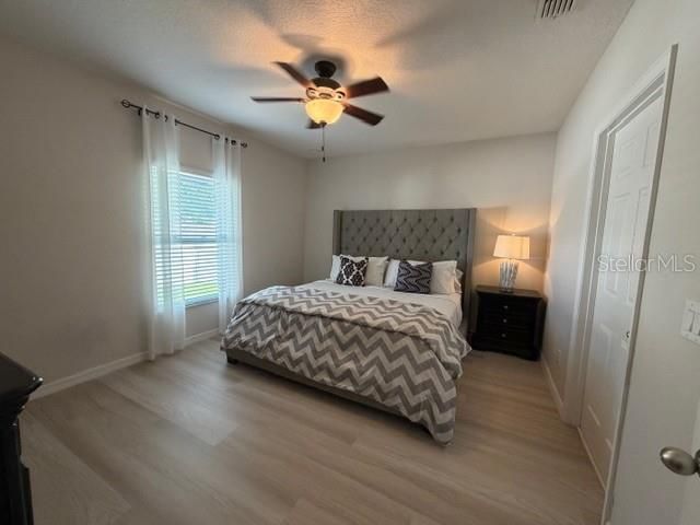 9886 LENOX STREET, Clermont, FL 34711