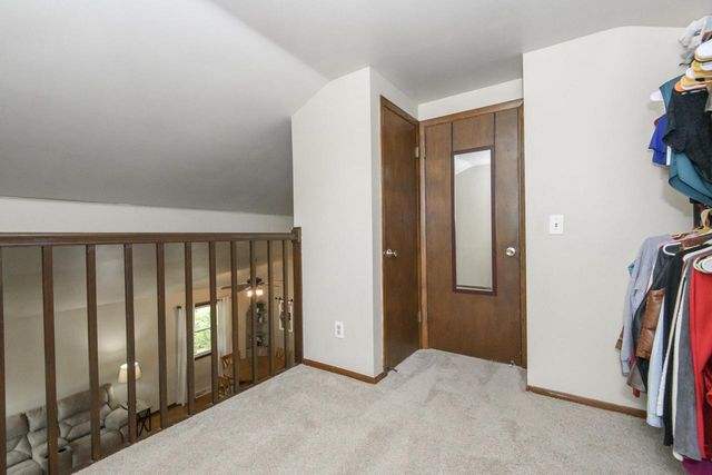 1200 Western TRAIL, Mukwonago, WI 53149