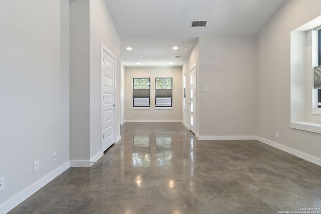 631 BURLESON, San Antonio, TX 78202