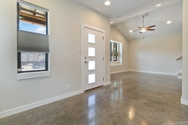 631 BURLESON, San Antonio, TX 78202