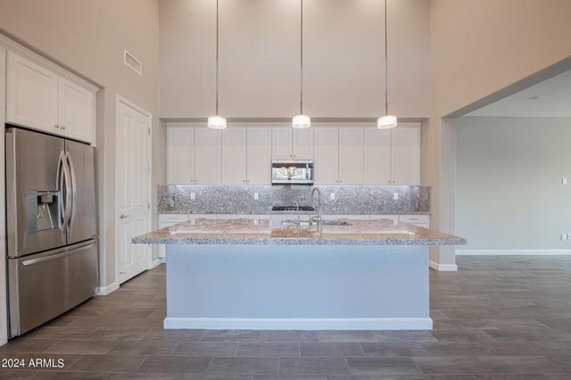 10046 E Bell Road, Scottsdale, AZ 85260