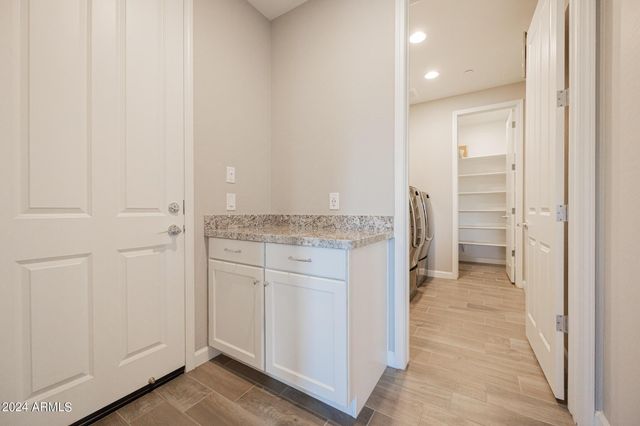 10046 E Bell Road, Scottsdale, AZ 85260