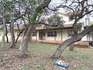 930 COUNTY ROAD 2720, Mico, TX 78056