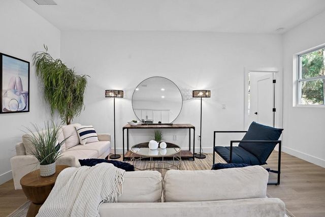 7876 96th Avenue, Vero Beach, FL 32967