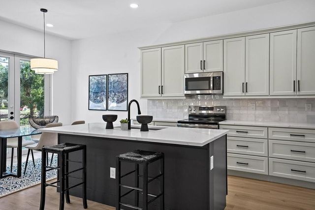 7876 96th Avenue, Vero Beach, FL 32967