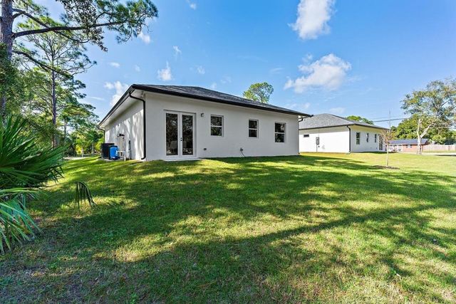 7876 96th Avenue, Vero Beach, FL 32967