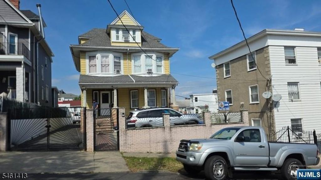 197 Grafton Avenue, Newark, NJ 07104