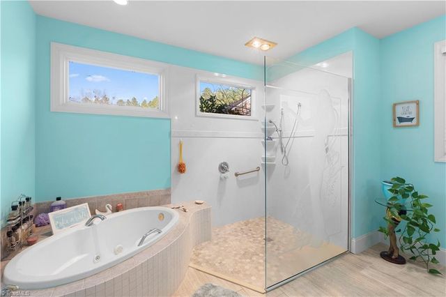 621 Crystal Bay Drive, Denton, NC 27239