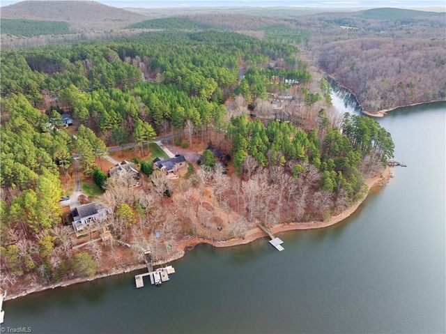 621 Crystal Bay Drive, Denton, NC 27239