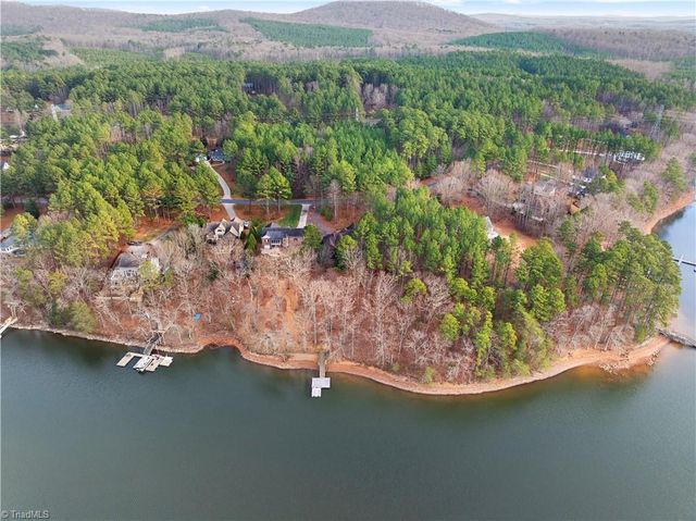 621 Crystal Bay Drive, Denton, NC 27239